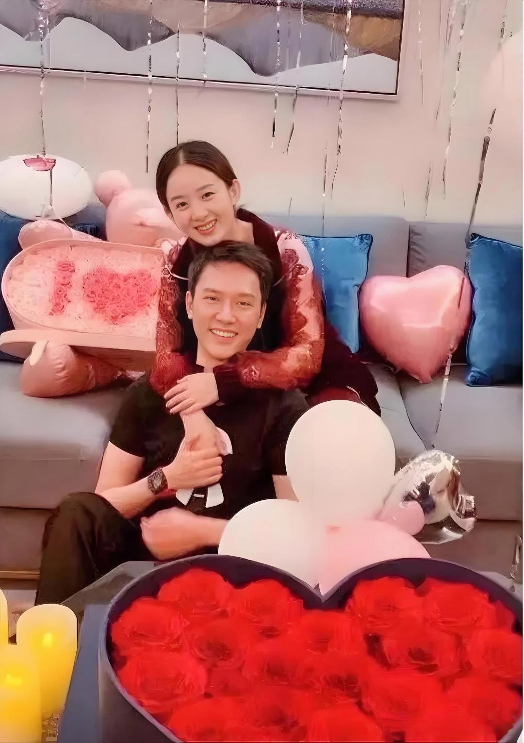 冯绍峰:"有时我拍戏压力大,回家就会抱头痛哭