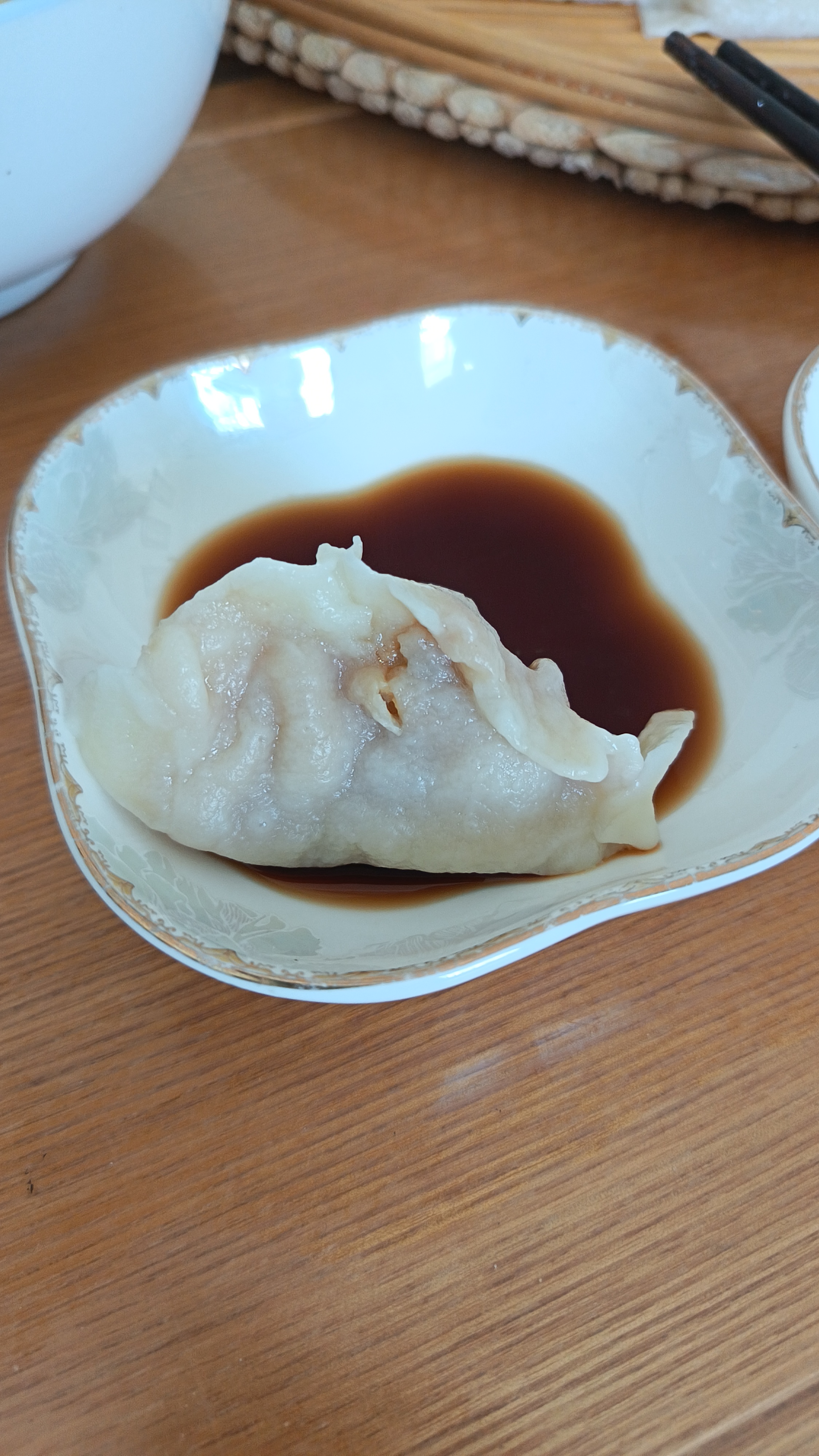 饺子一直是南北争议很大的食物,北方人对饺子情有独钟