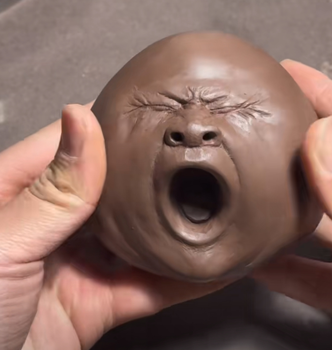 果然,"爷爷每多活一天,就能带来566的饥饿马克把脑袋捏爆球砸脸讽刺