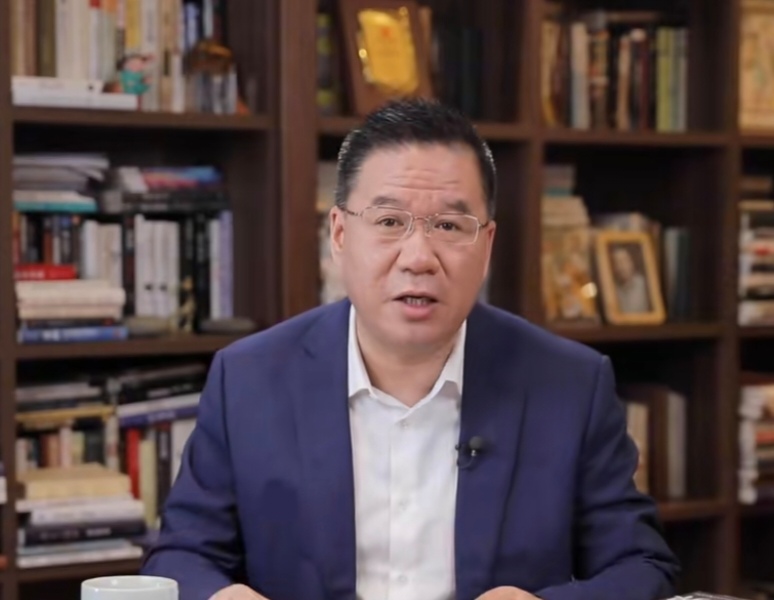 马光远呼吁拿出真金白银来刺激消费,加大救市力度.