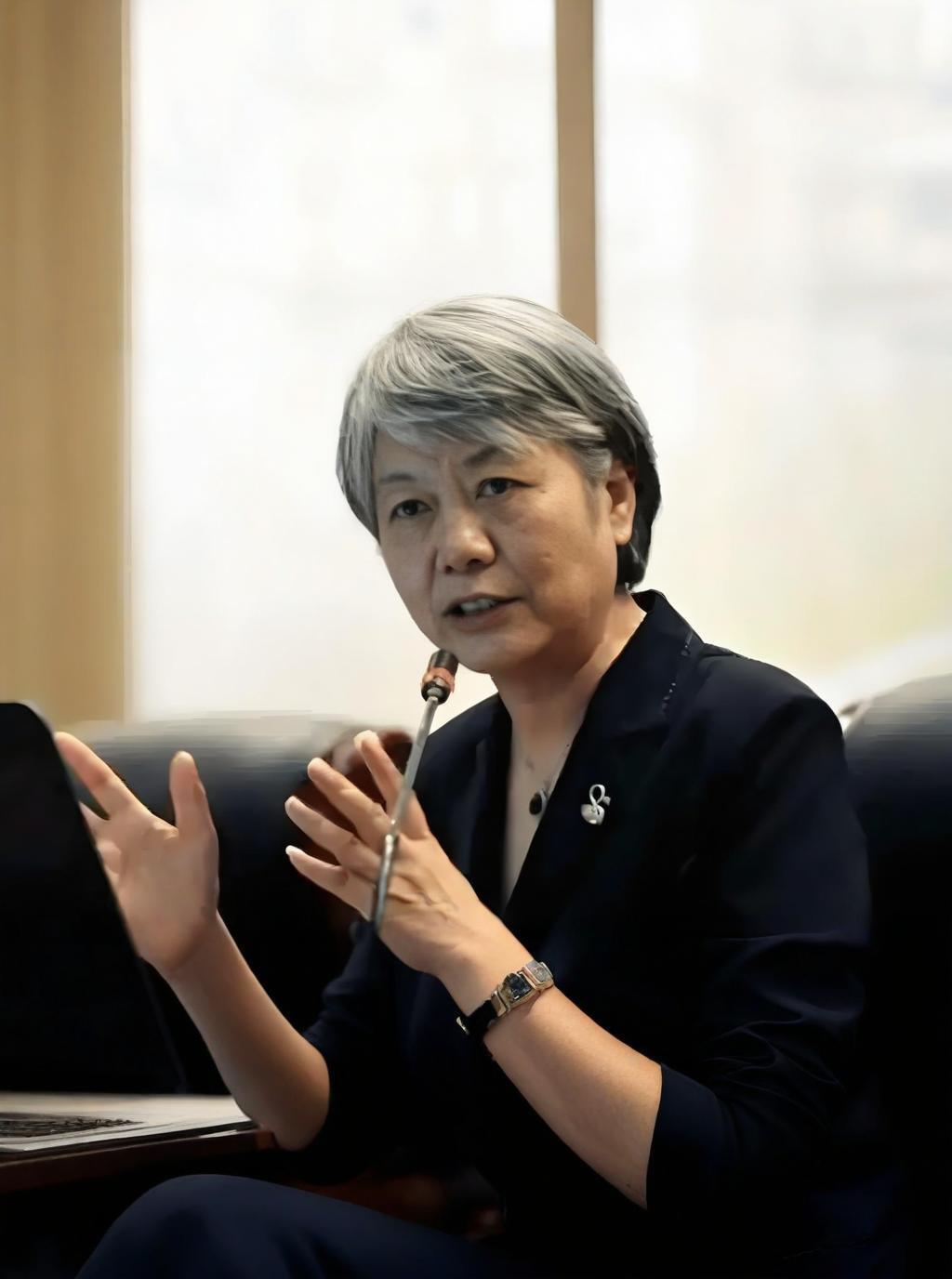 2024年,一个声音如春雷般在全社会响起,公安大学教授李玫瑾 人的心 