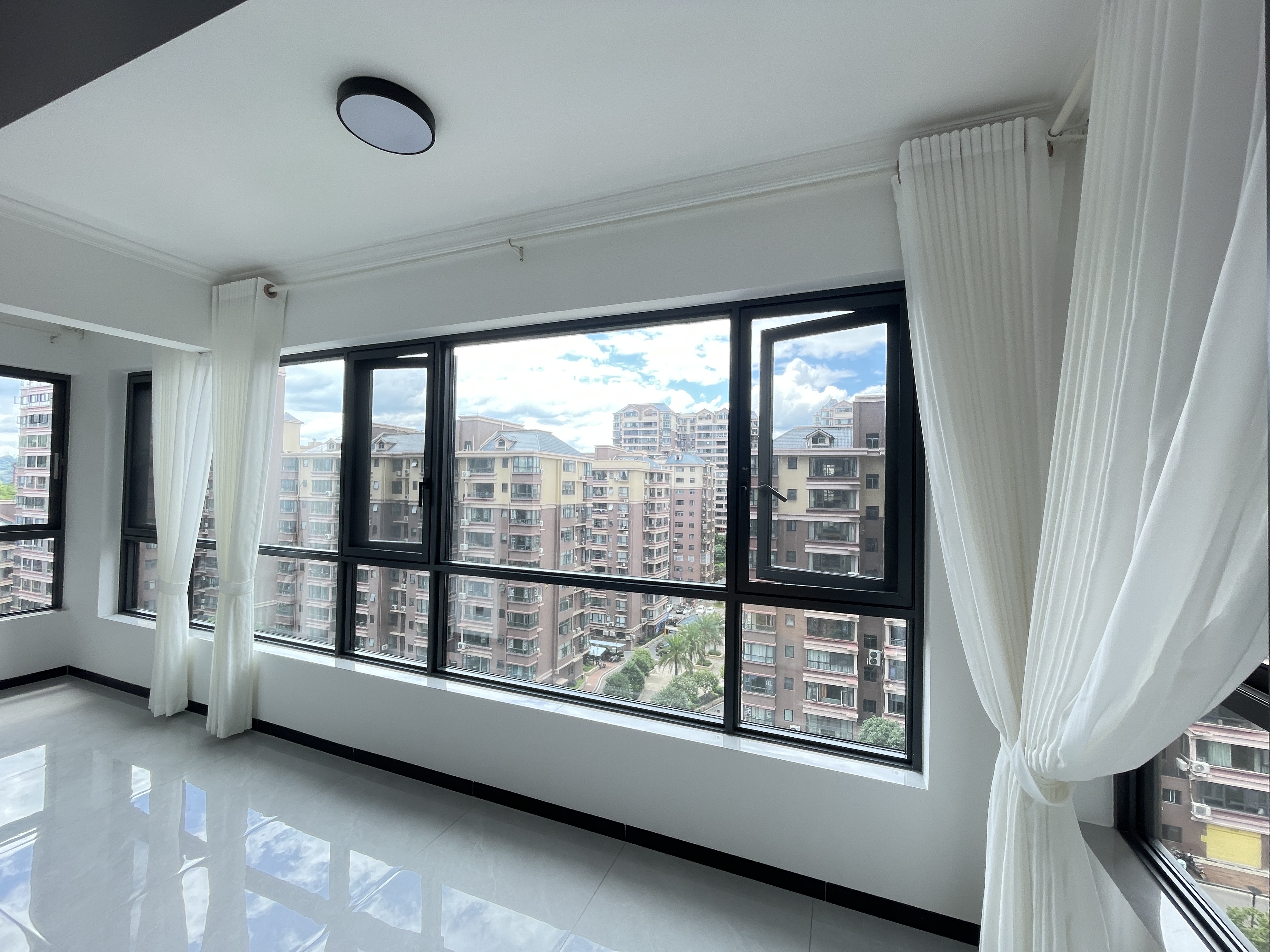 不安排工作:原本该你做的事,却交给别人,或者直接没任务给你