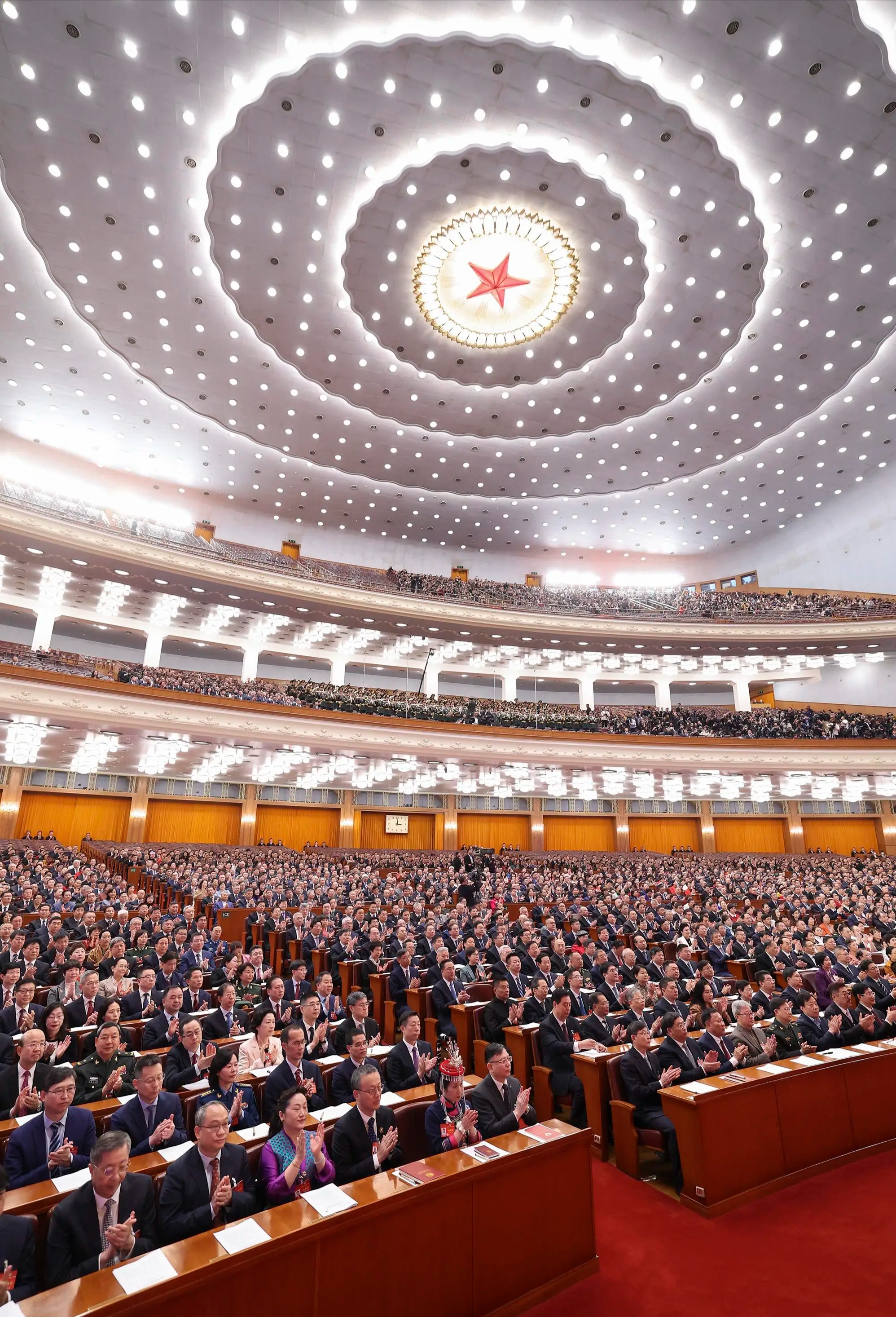 2025年政府工作报告中出现了一些新词热词,这些词汇体