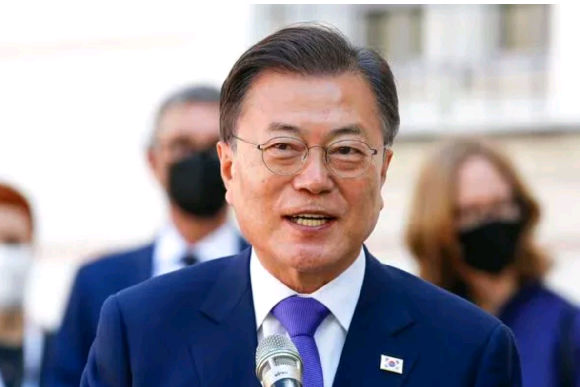 现如今财阀集团的膨胀壮大与总统府的抗衡对立越发明