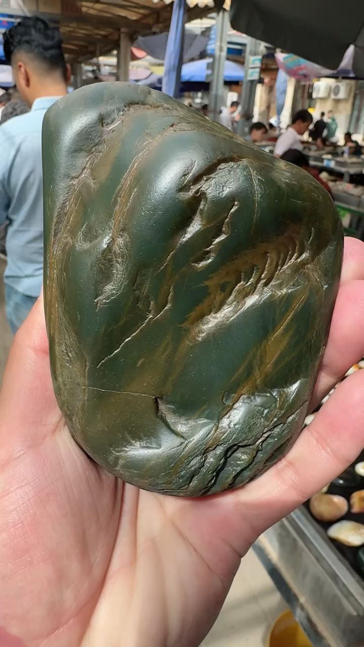 和田玉,沙枣青原石