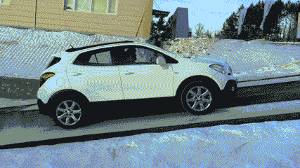 寒潮来袭暗冰隐现，道路安全需警惕-有驾