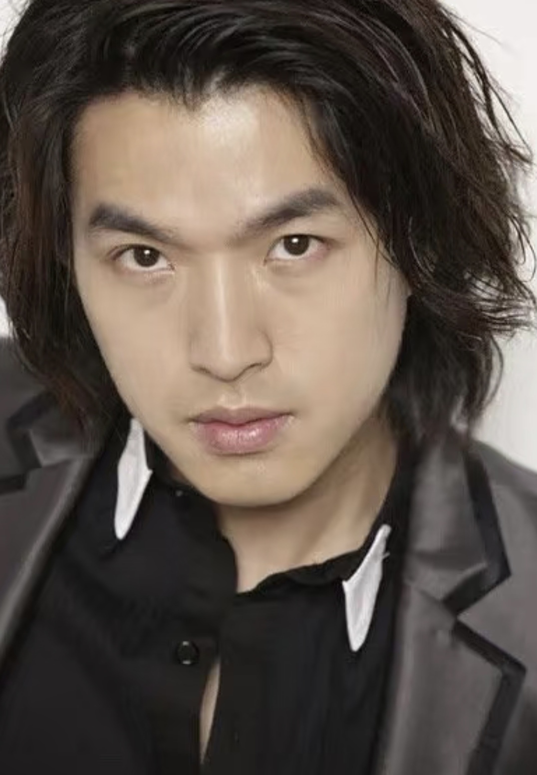 台湾明星李威涉嫌伤害致死
李威是台湾演员,曾出演过