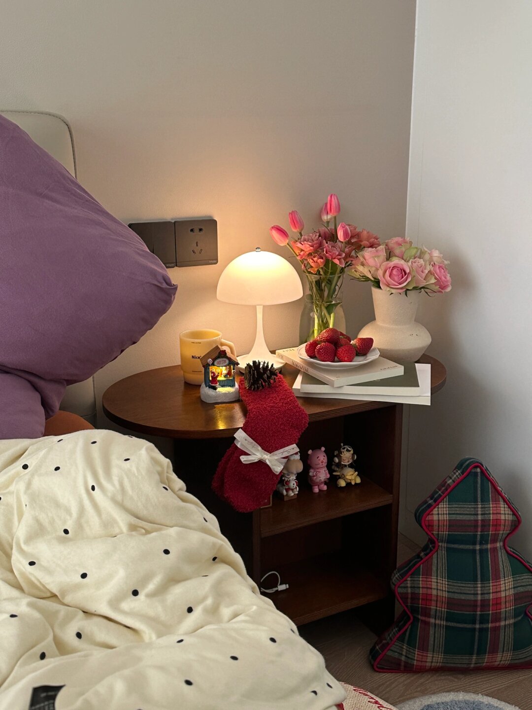 room|好喜欢有阳光的房间 阳光透过窗户洒在房间里 那一刻真的很美好