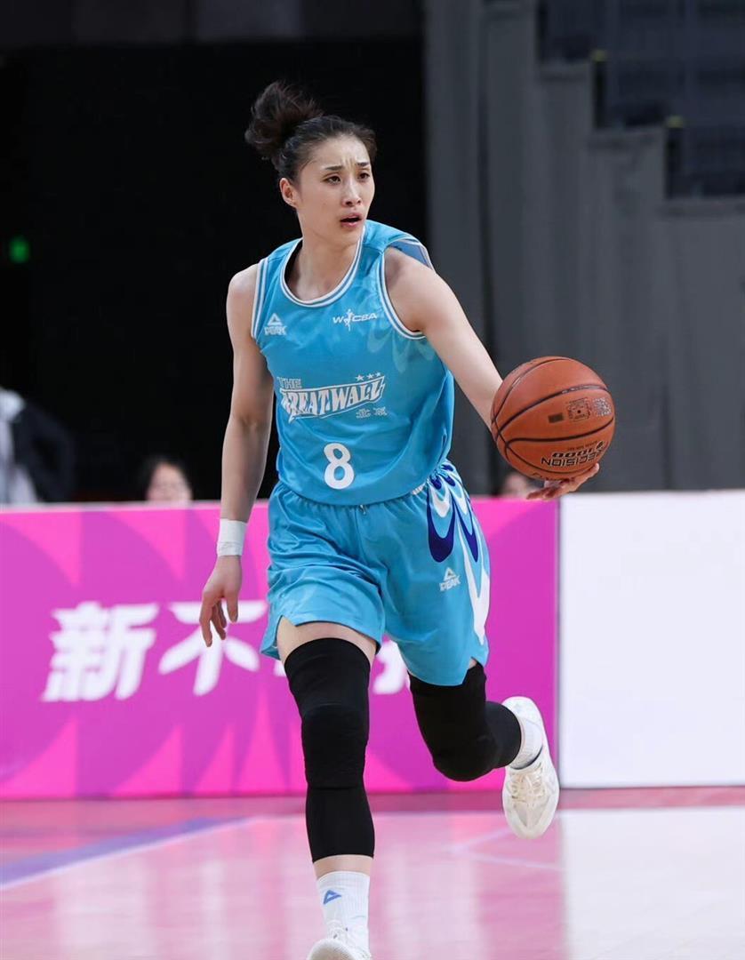 12月23日下午新疆女篮最新动态武桐桐,王雪朦迎来重要消息