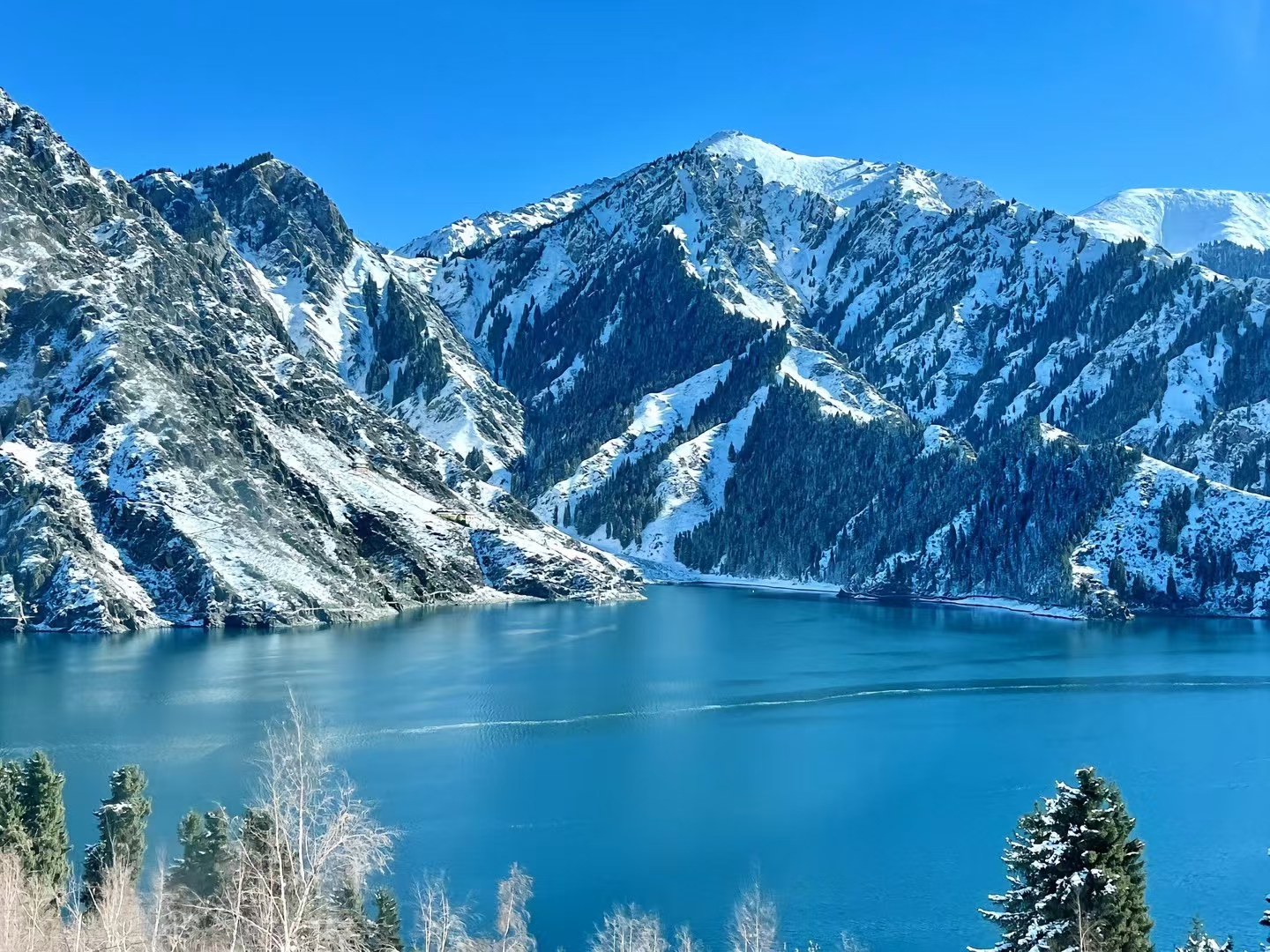 新疆天山天池如笔砚图片最新的简单介绍