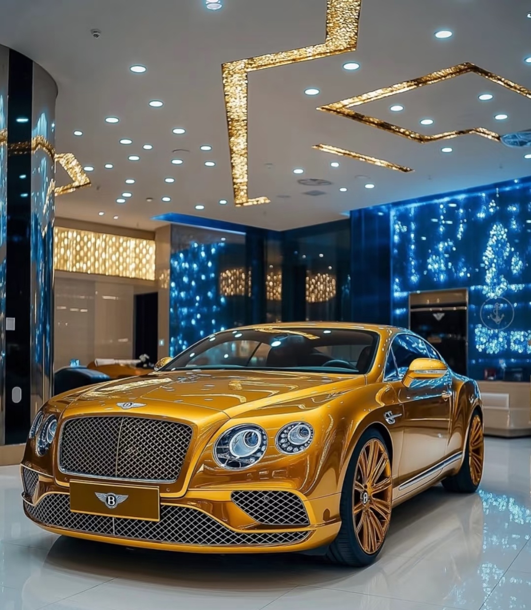 迪拜纯黄金车,这个颜色国内能上路吗?有一说一是真帅