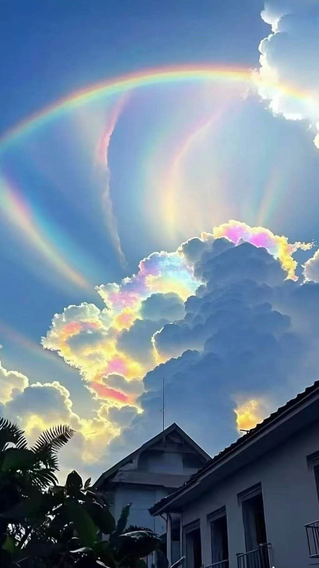 七彩的云你见过吗?