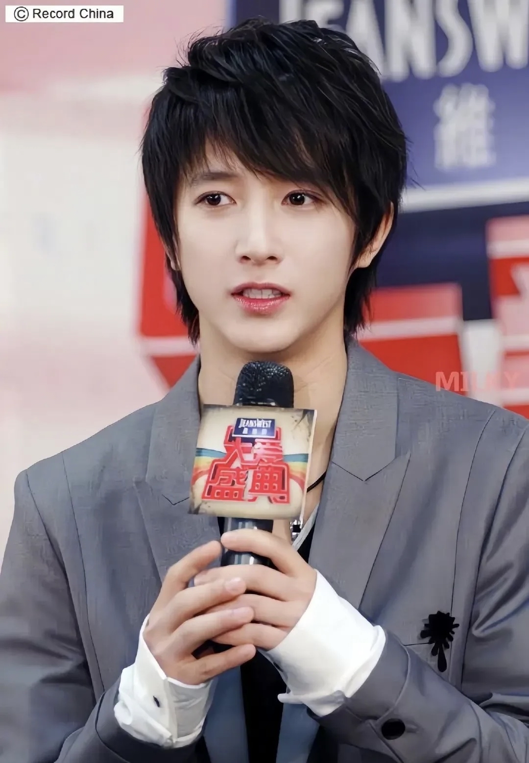 韩庚年轻的时候是真得帅出天际呀!