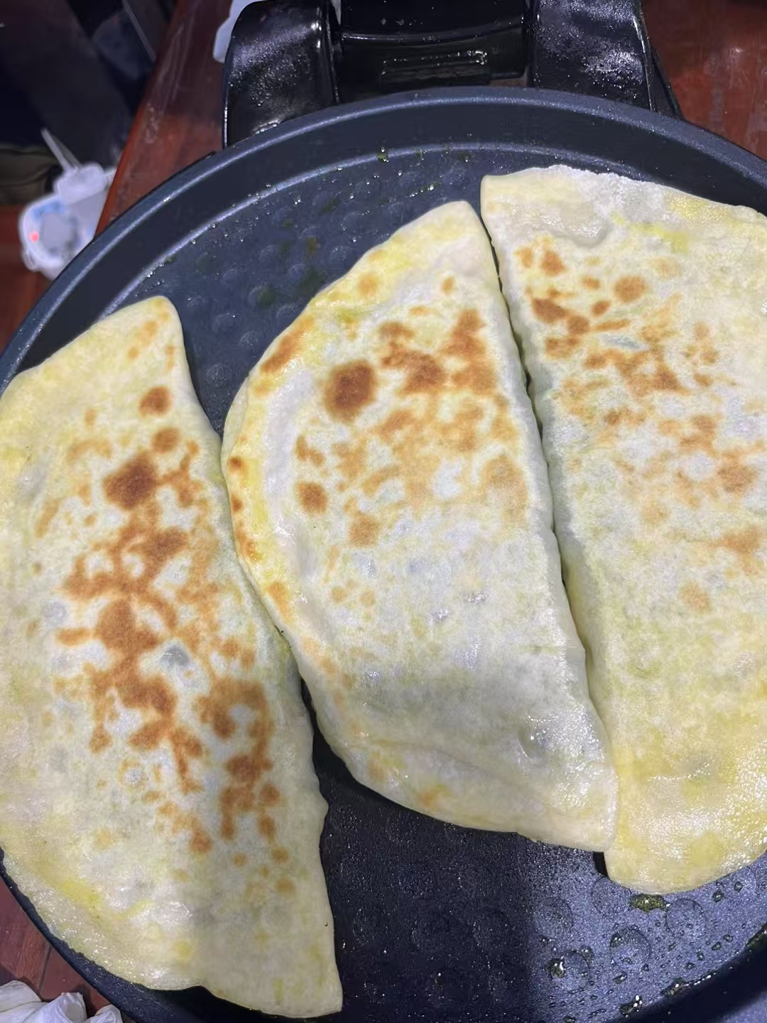 城市宝藏小吃店安利# 韭菜盒子是安徽人春天的最爱