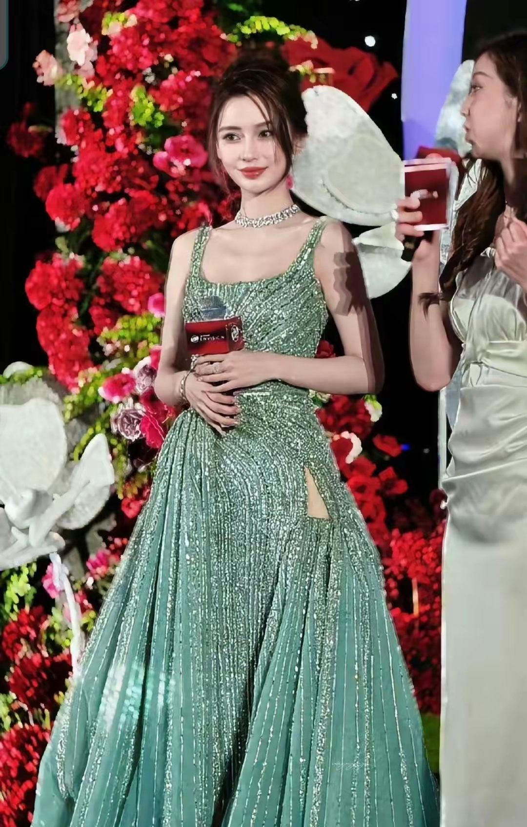 5月25日,angelababy杨颖在澳门盛大举行千人粉丝见面会