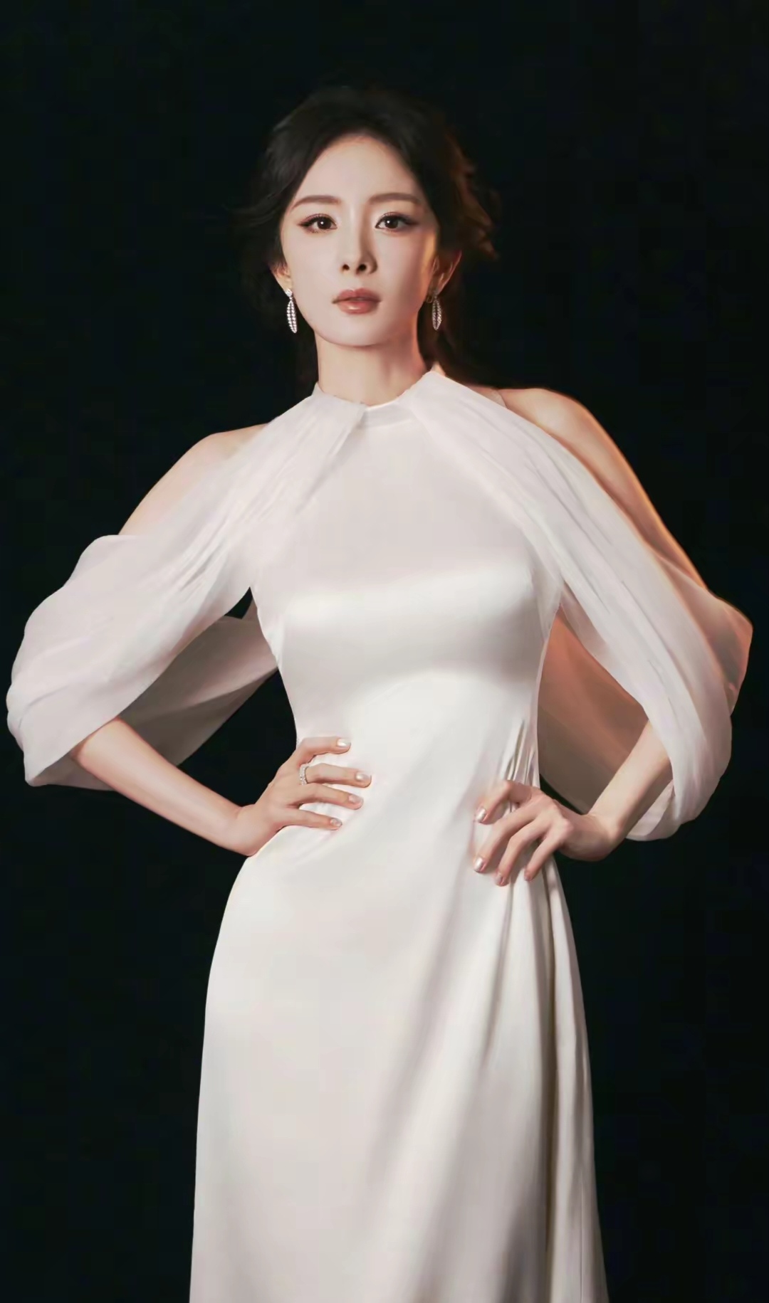 杨幂这次澳门活动的造型太美了!