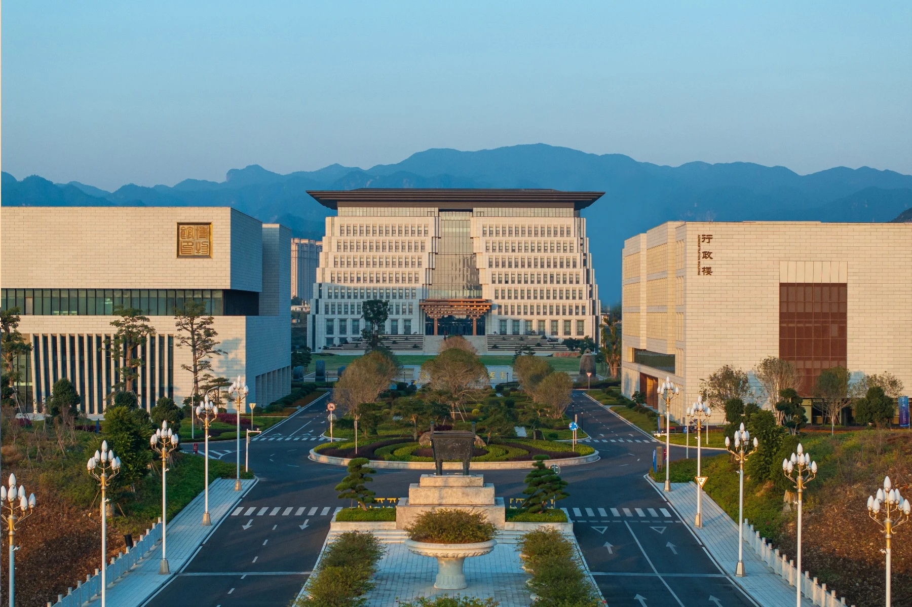 高考全民热议# 福建福耀科技大学面向福建,河南,江西,湖南,广西招收