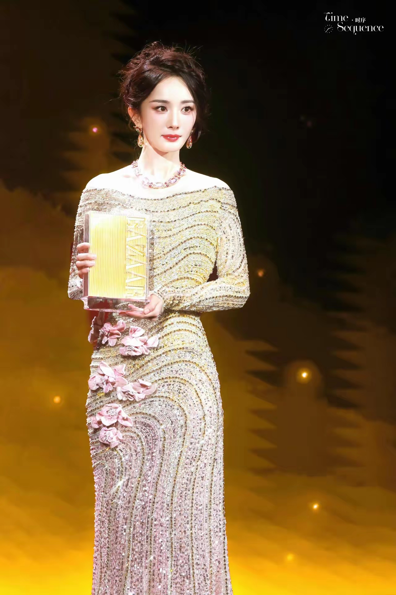 杨幂时尚芭莎内场神级美貌@杨幂