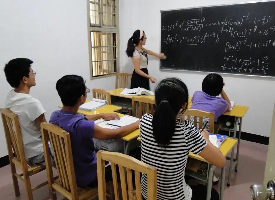 "再也不给孩子报补课班了!