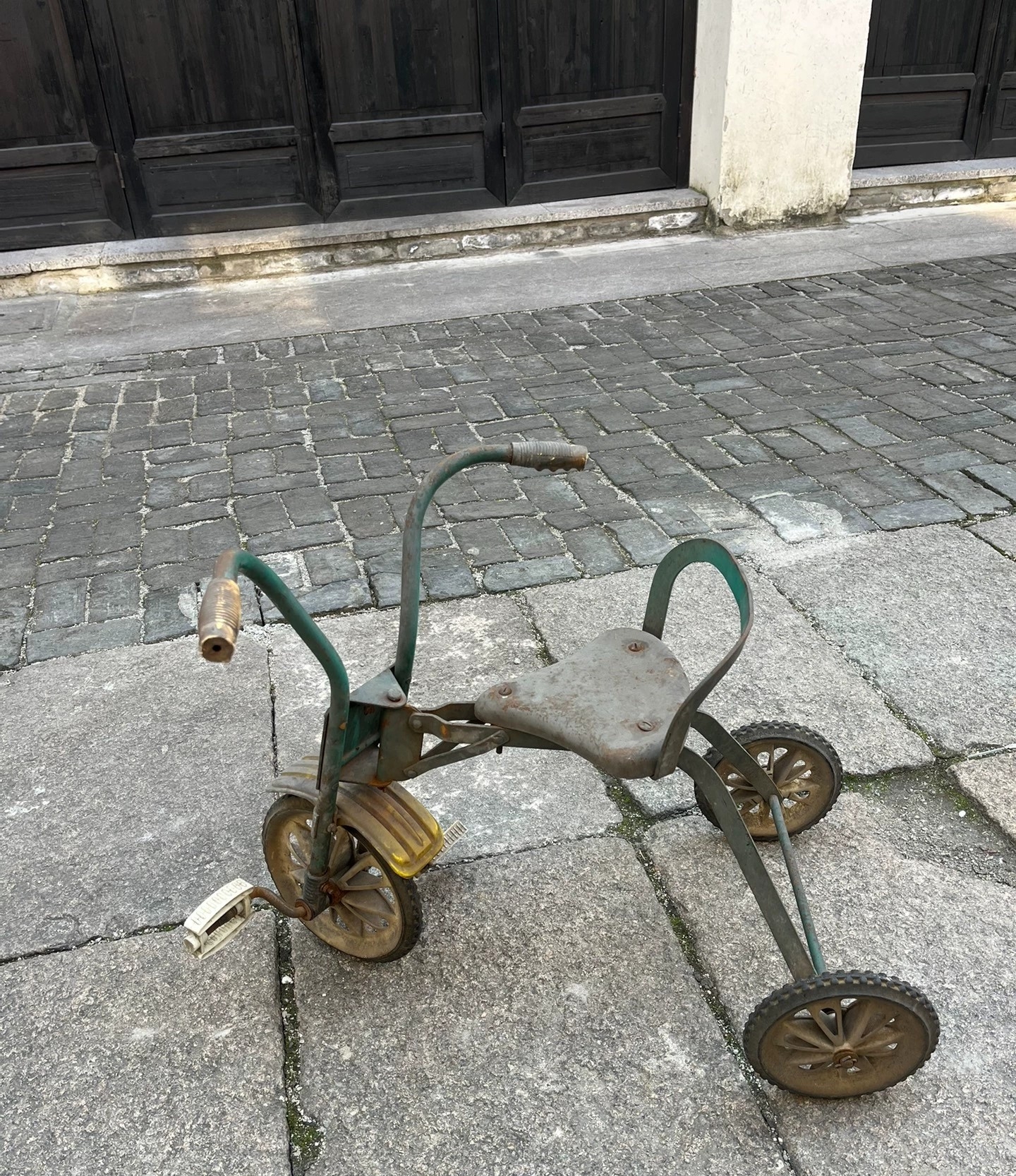 童车60年代三轮车图片八零后小时候的玩具老式三轮车图片大全大图集60