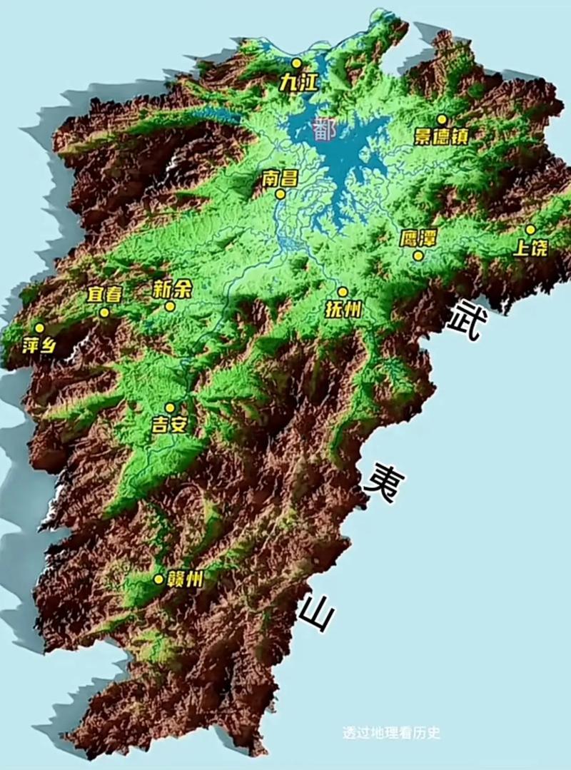 从地形上看江西省的地形是一个盆地:江西省东北面有怀玉