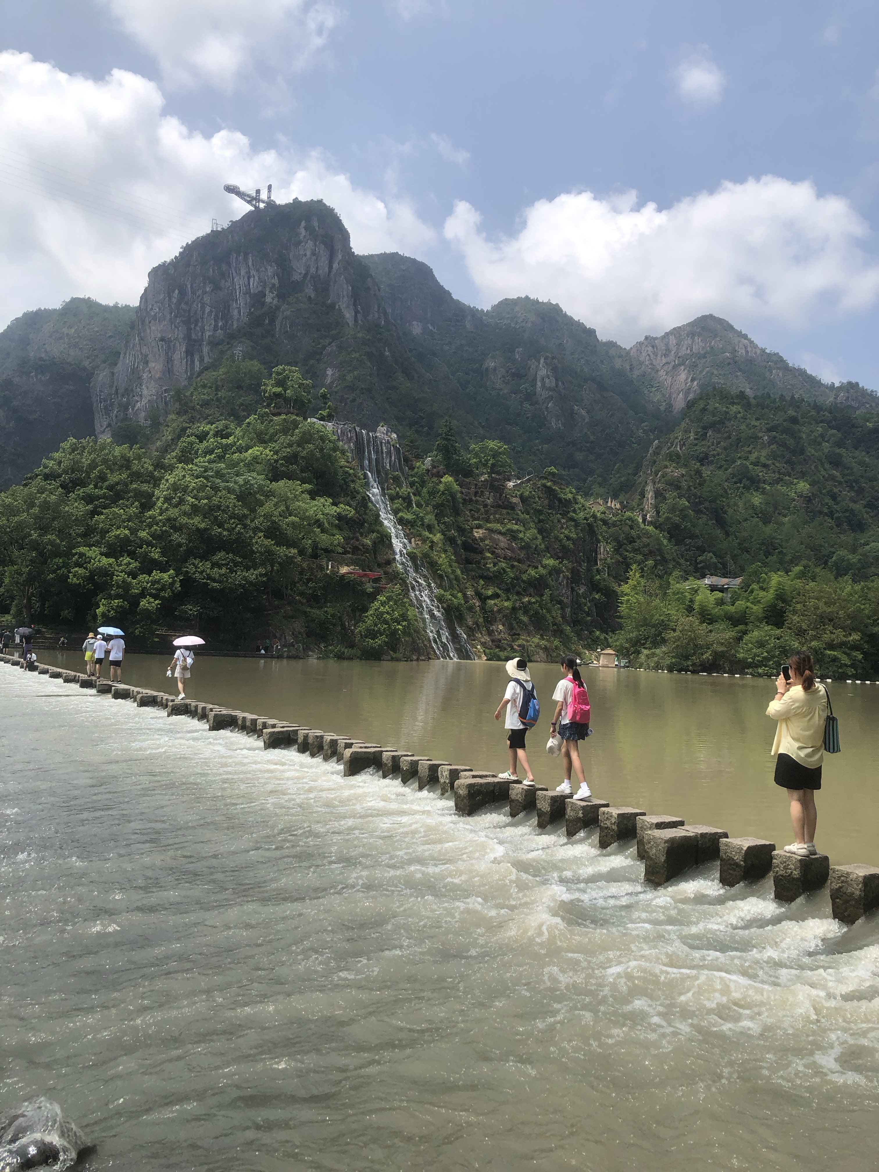 世上凡鸟儿能飞的地方便有温州人的足迹 去年暑假
