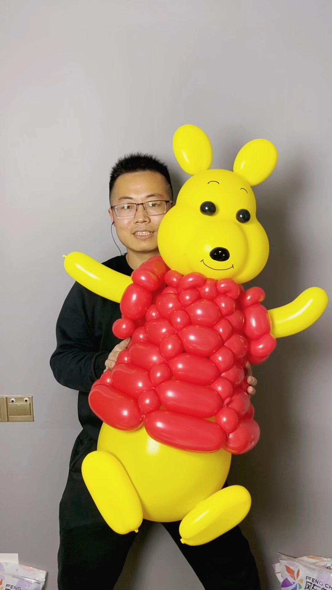 用气球也能给你做个抱抱熊,你会喜欢吗