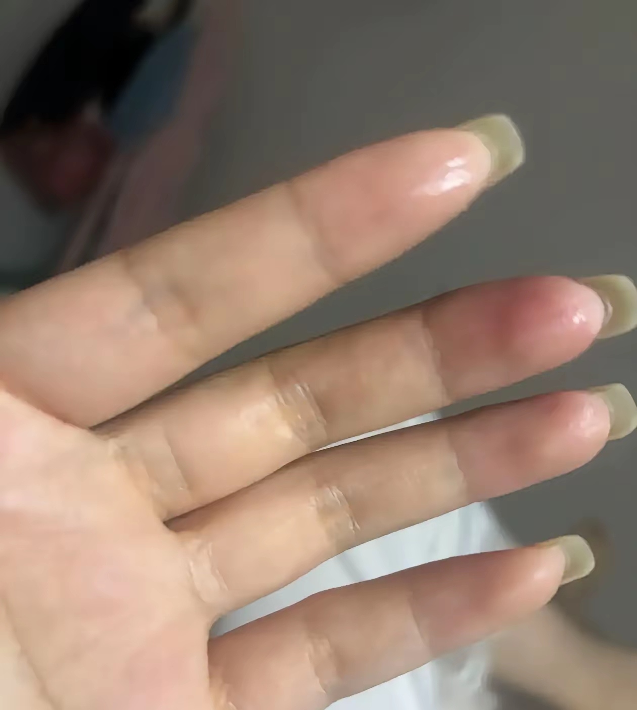 这是我听到关于生孩子两种截然不同的说法