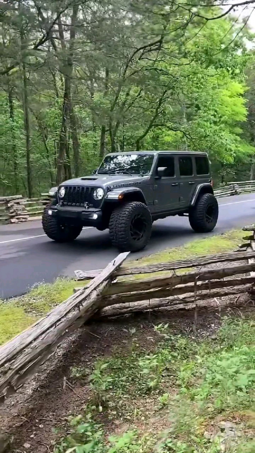 吉普牧马人罗宾汉392