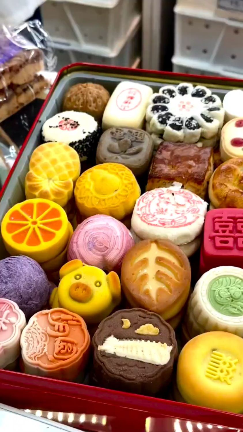 今年过年送礼准备年货就送这个老北京稻香村糕点礼盒,种类多多