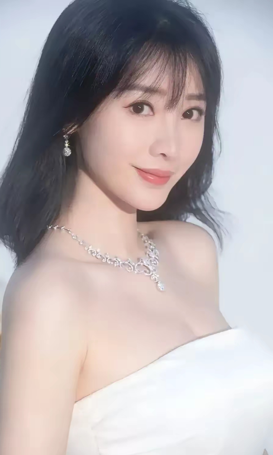 柳岩为什么一直不结婚?