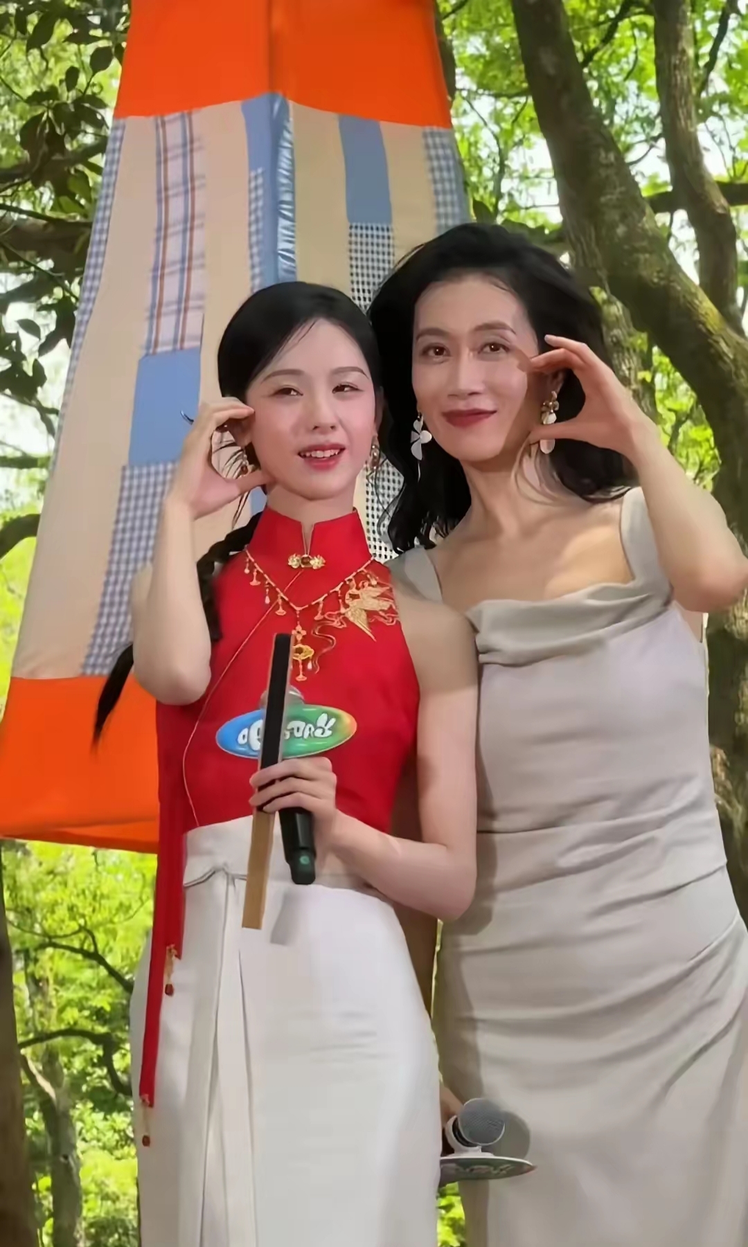 看了陈都灵和温峥嵘合照 就明白为什么不建议大家太瘦了 不是因为不