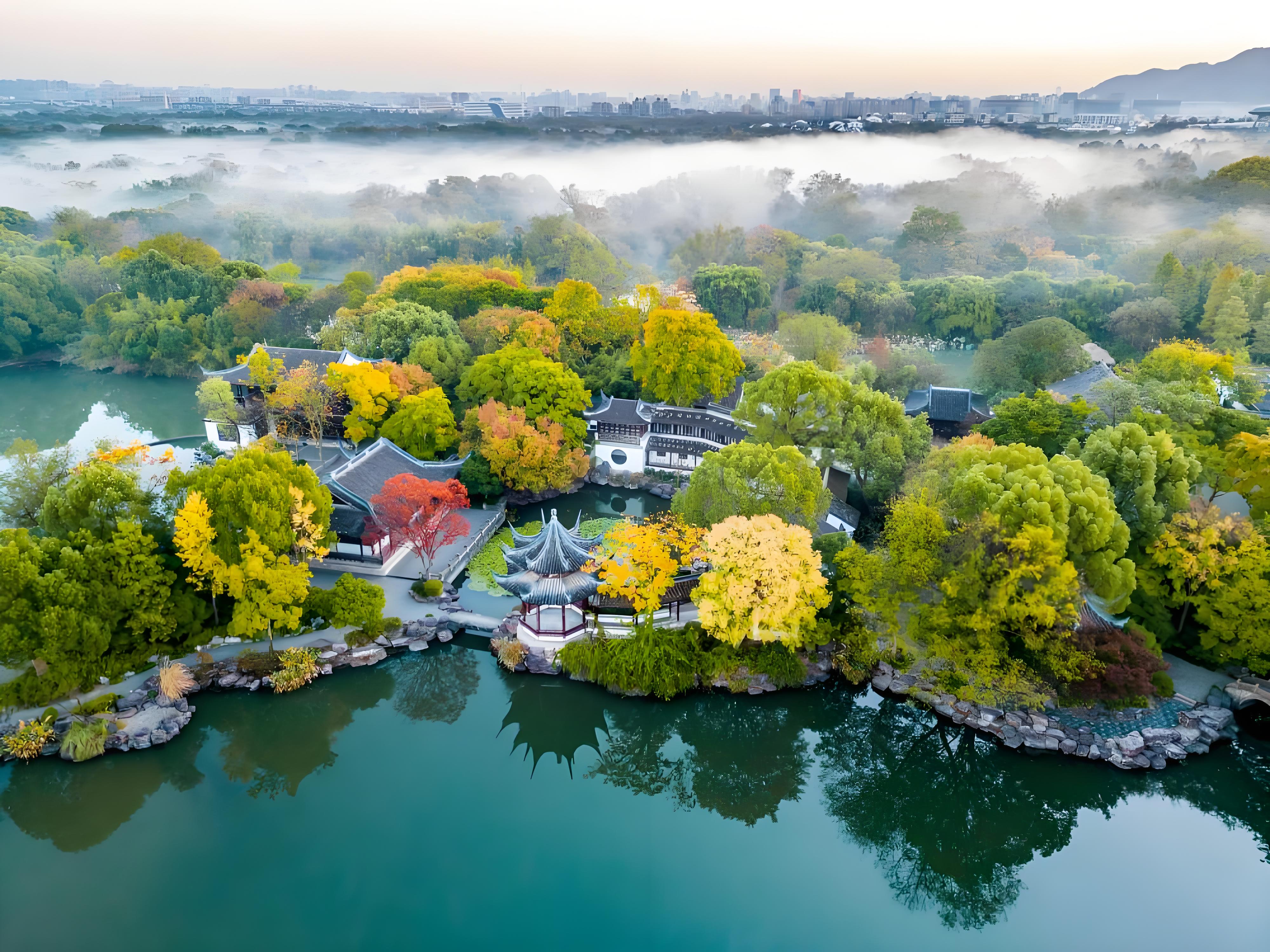 老二是男孩,由于老大伤透了我的心,老二就懒得管