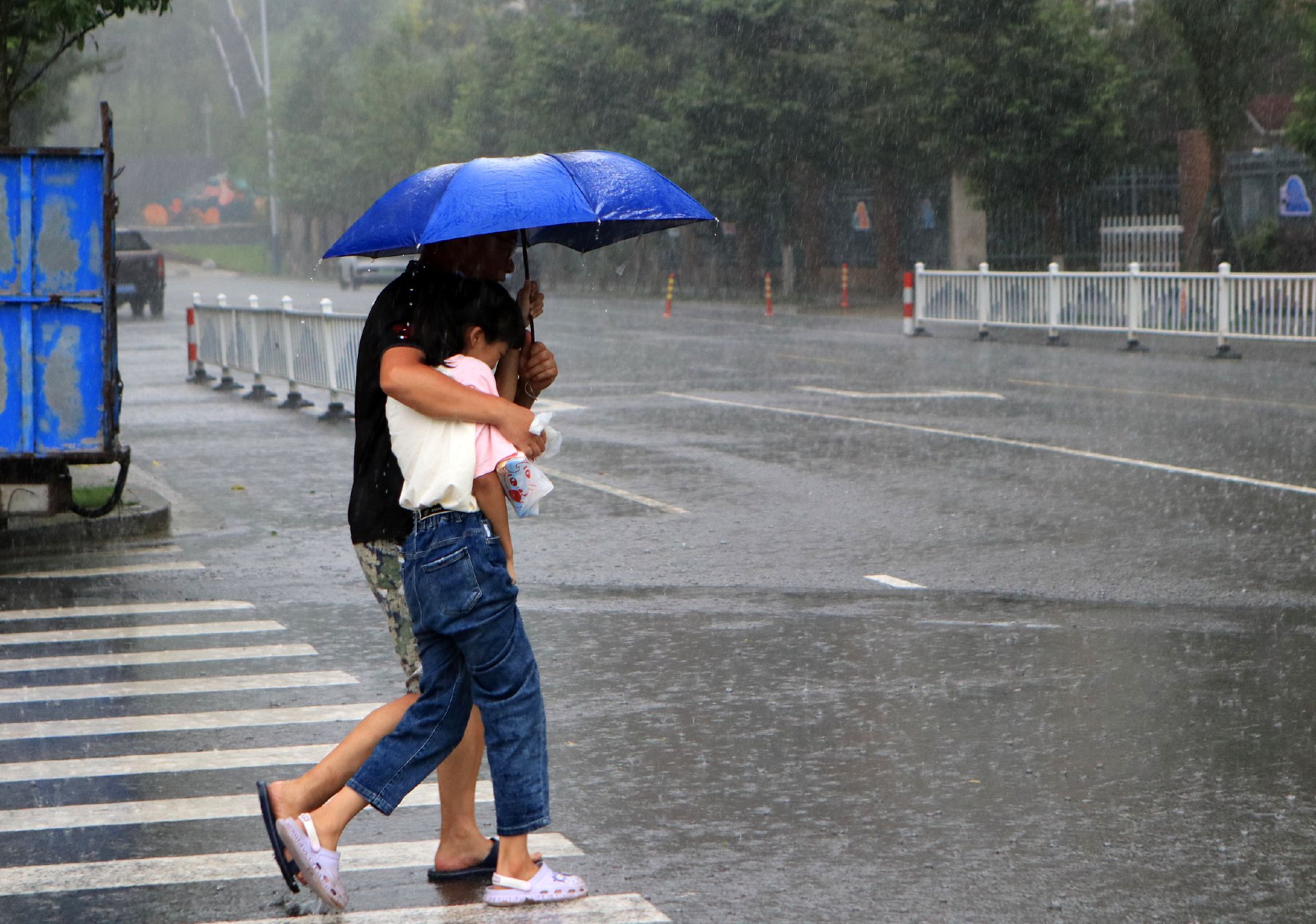 没聊前我本有打算,可聊了之后害怕了,进去容易,出来难