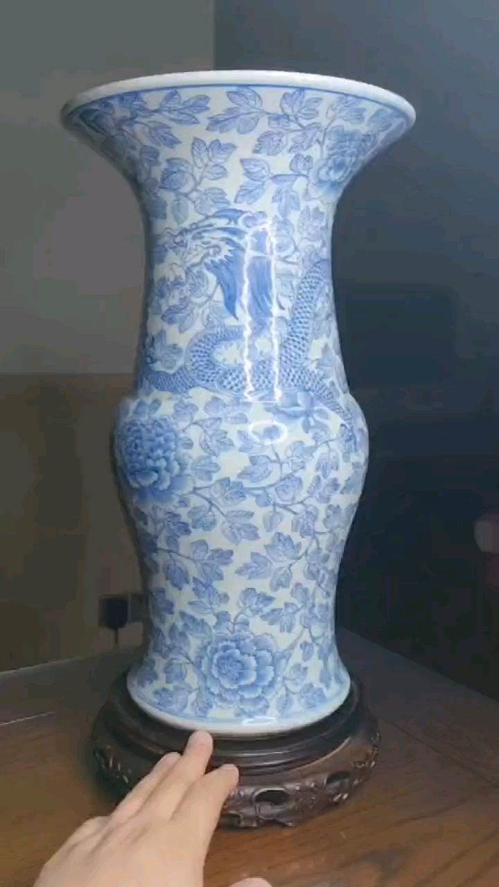 清青花铁线描龙凤穿花花觚