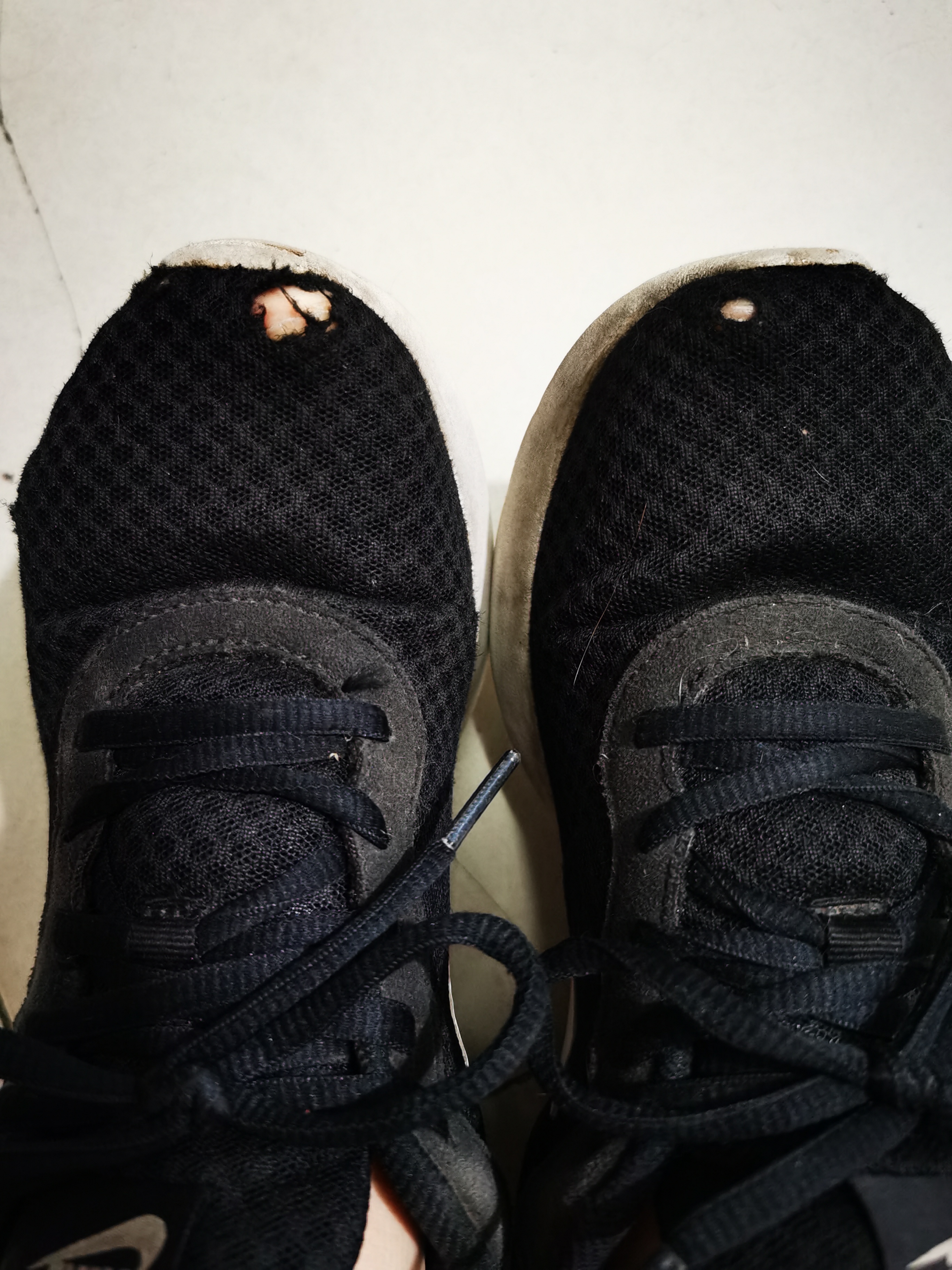 但因为穿着很舒服,一直都舍不得扔,天天都穿