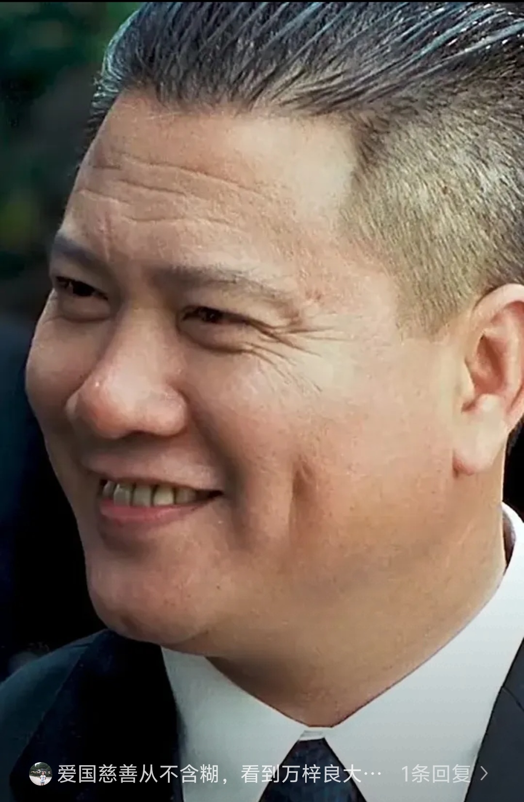 可万梓良不一样,他自创七二一分配法,把商演收入的绝大部分都奉献出去