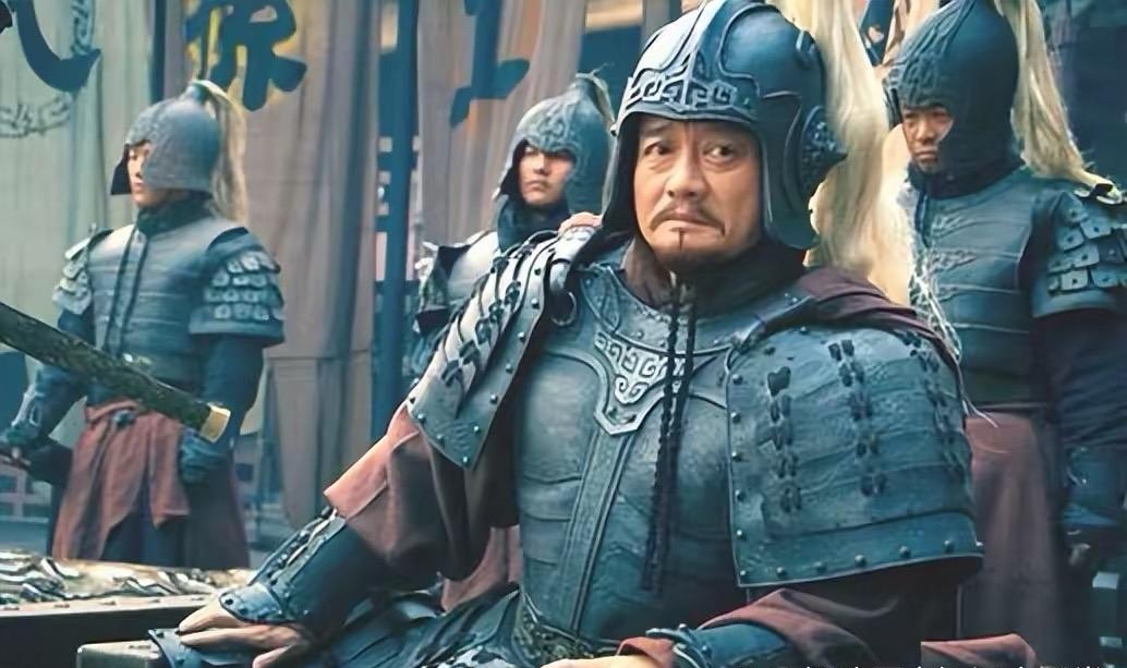 首先,袁术祖上四世三公,这个不用多说了