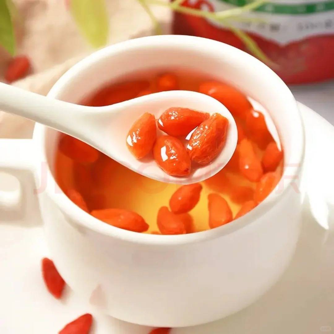 每天一杯枸杞水,男人身上有什么变化