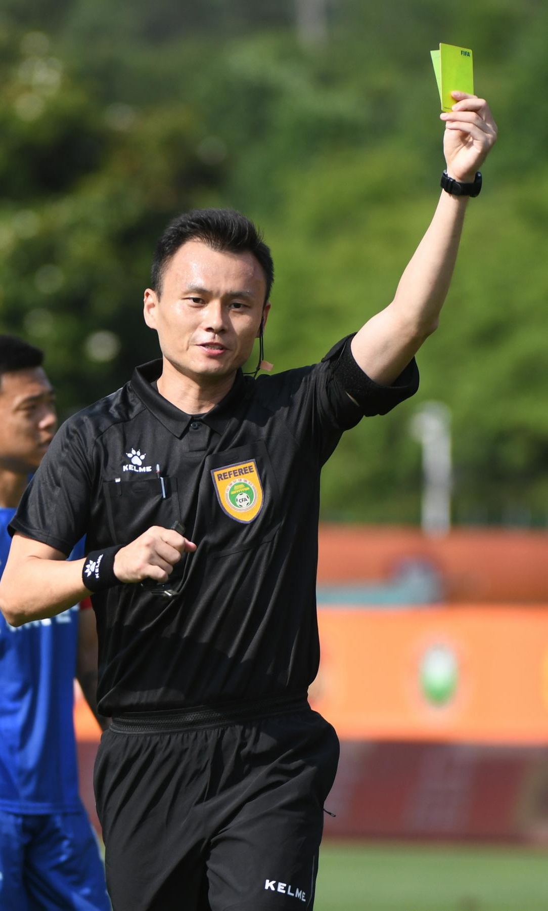 北京时间4月15日,中超第7轮青岛西海岸主场和山东泰山队的比赛,在