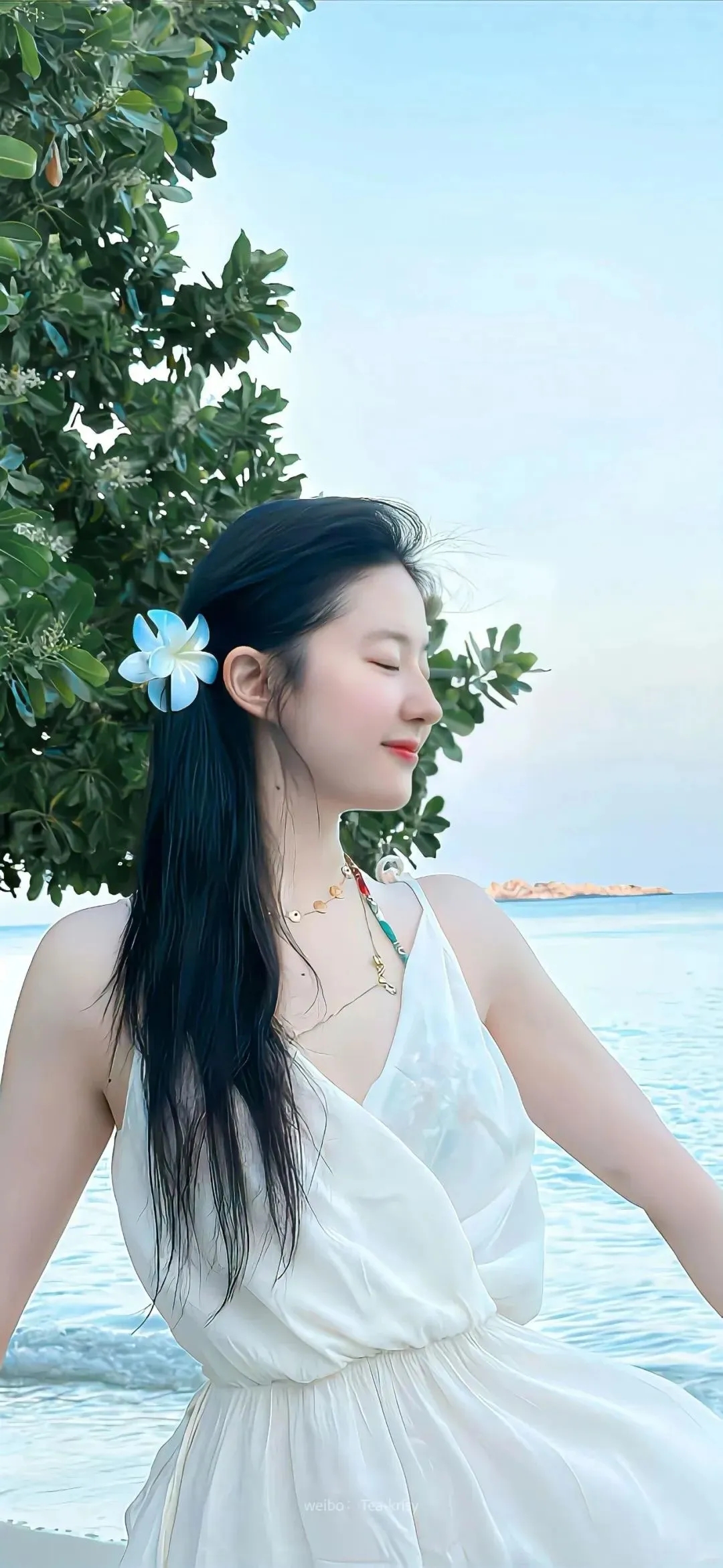 刘亦菲最新美照,神仙姐姐仙气来袭,快来点赞呀