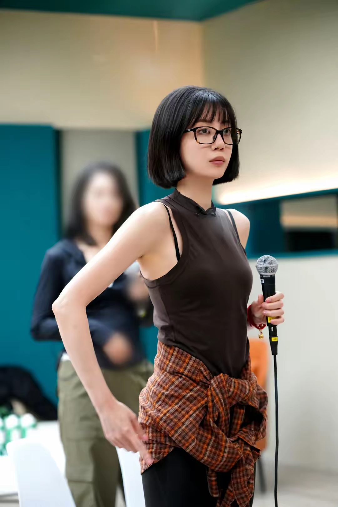 李溪芮的一组美照5岁就学习芭蕾舞的她这身材是非常纤细苗条