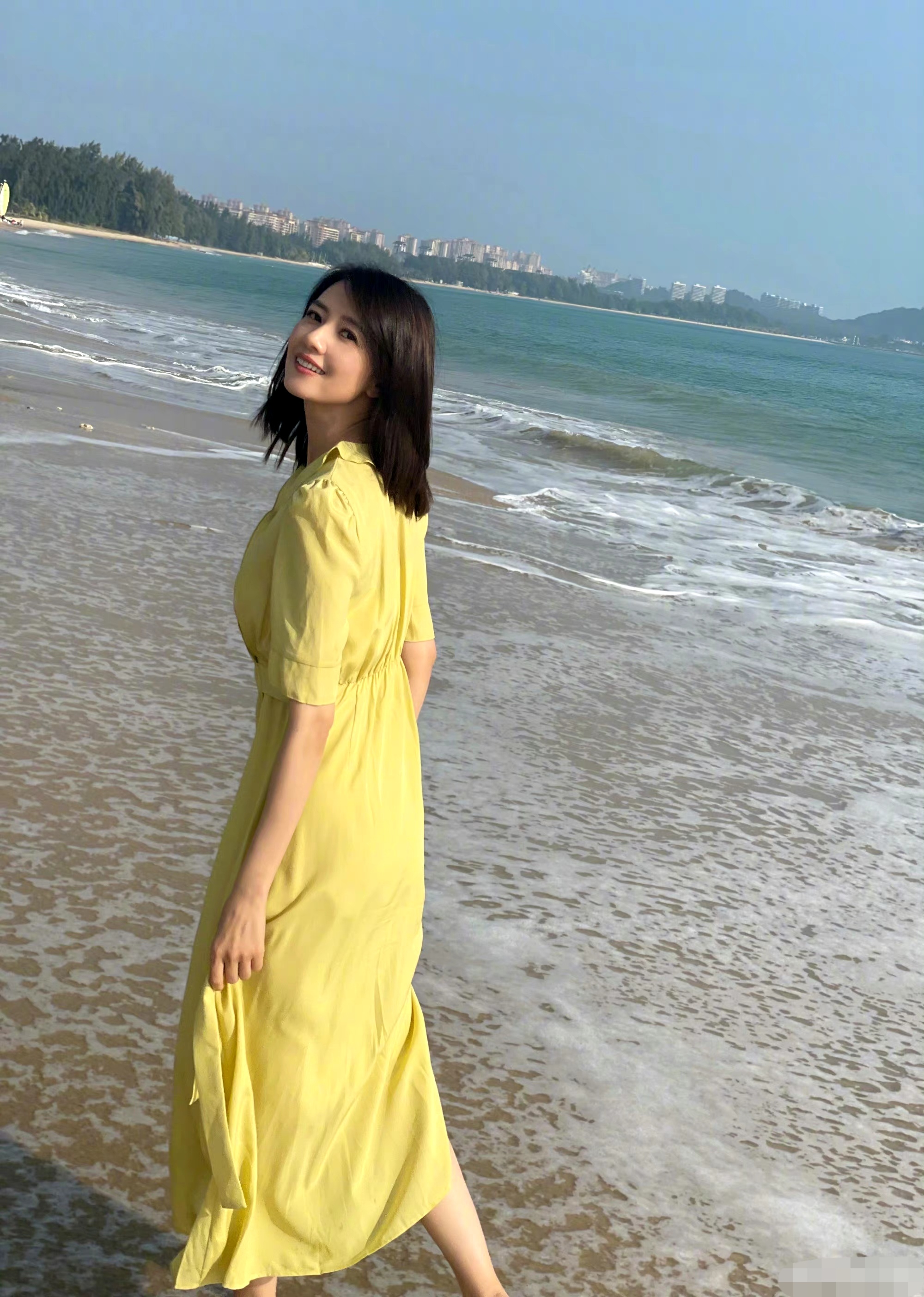 大海美女图