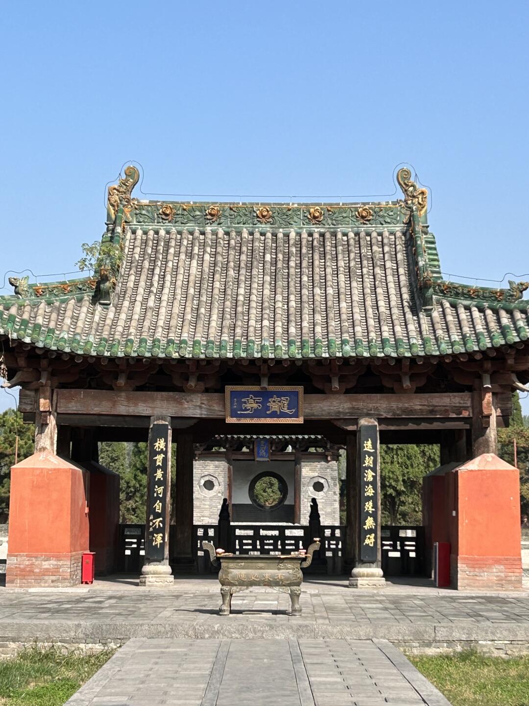 ,内有河南最古木构建筑:济渎寝宫,建于