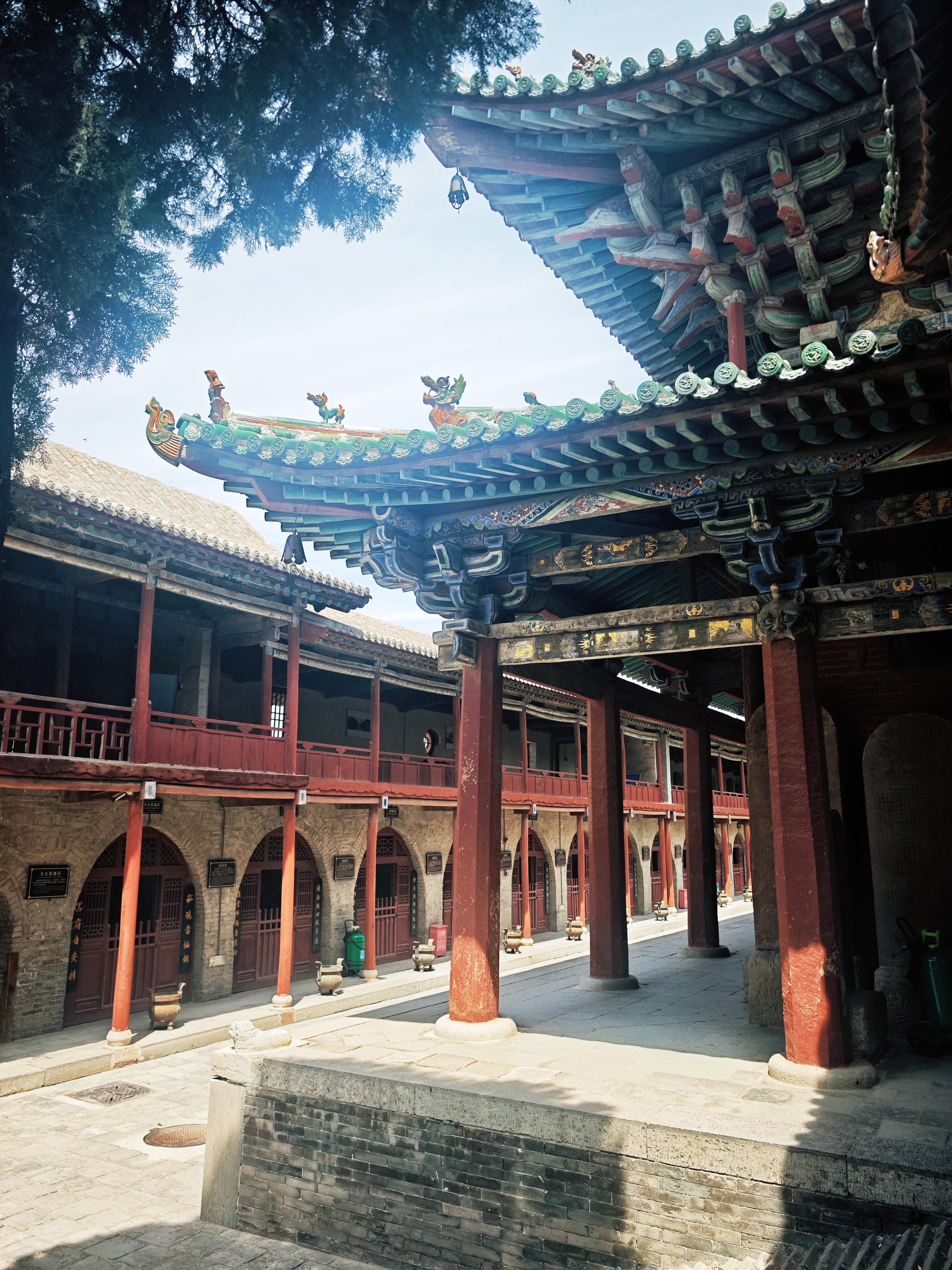 蒲县东岳庙隐匿在山坳之中的东岳庙香火极为旺盛却又静谧得能听见