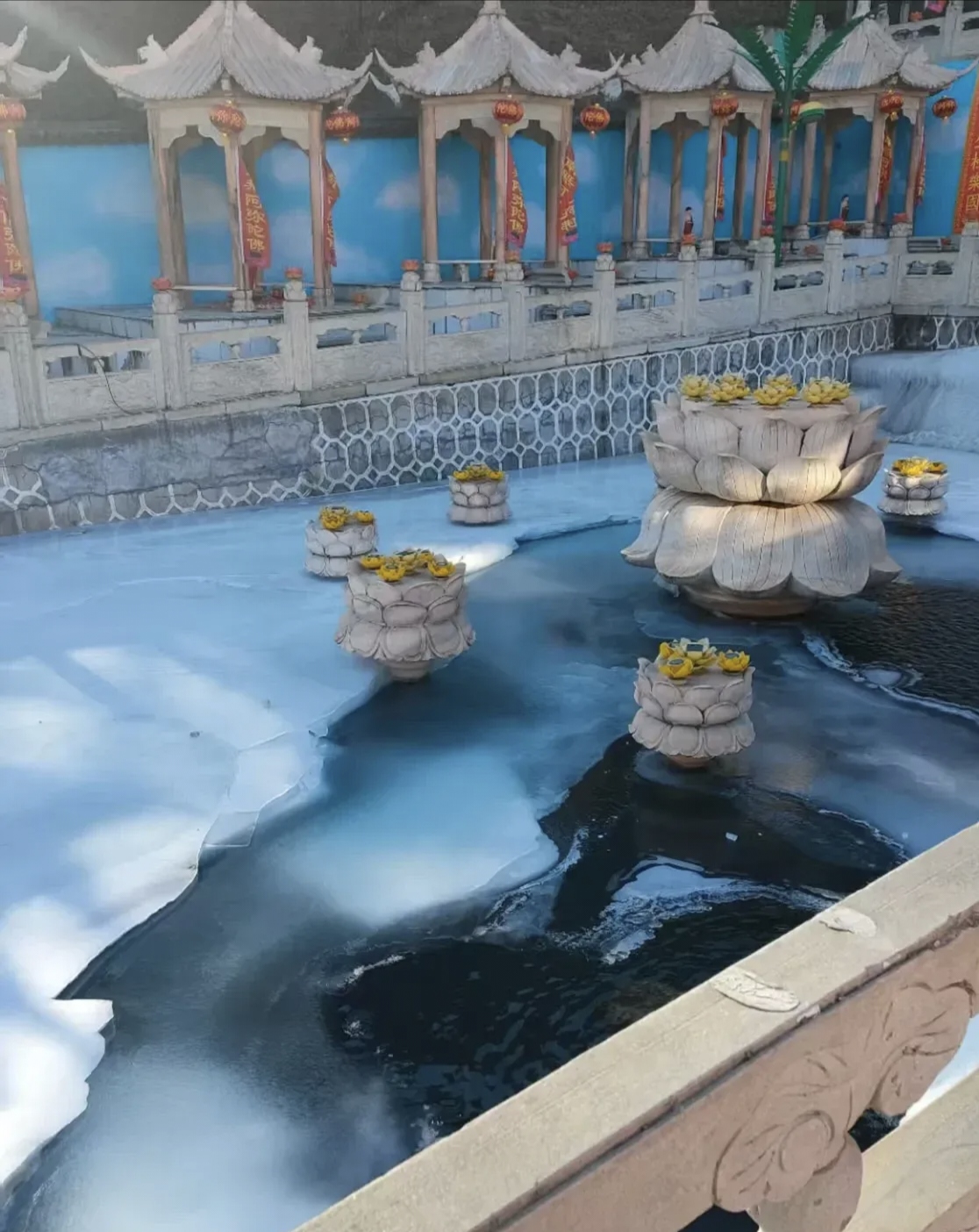 突泉照片寺庙汗流浃背照片真实太和殿千龙吐水图片庙放生池龙泉寺龙打