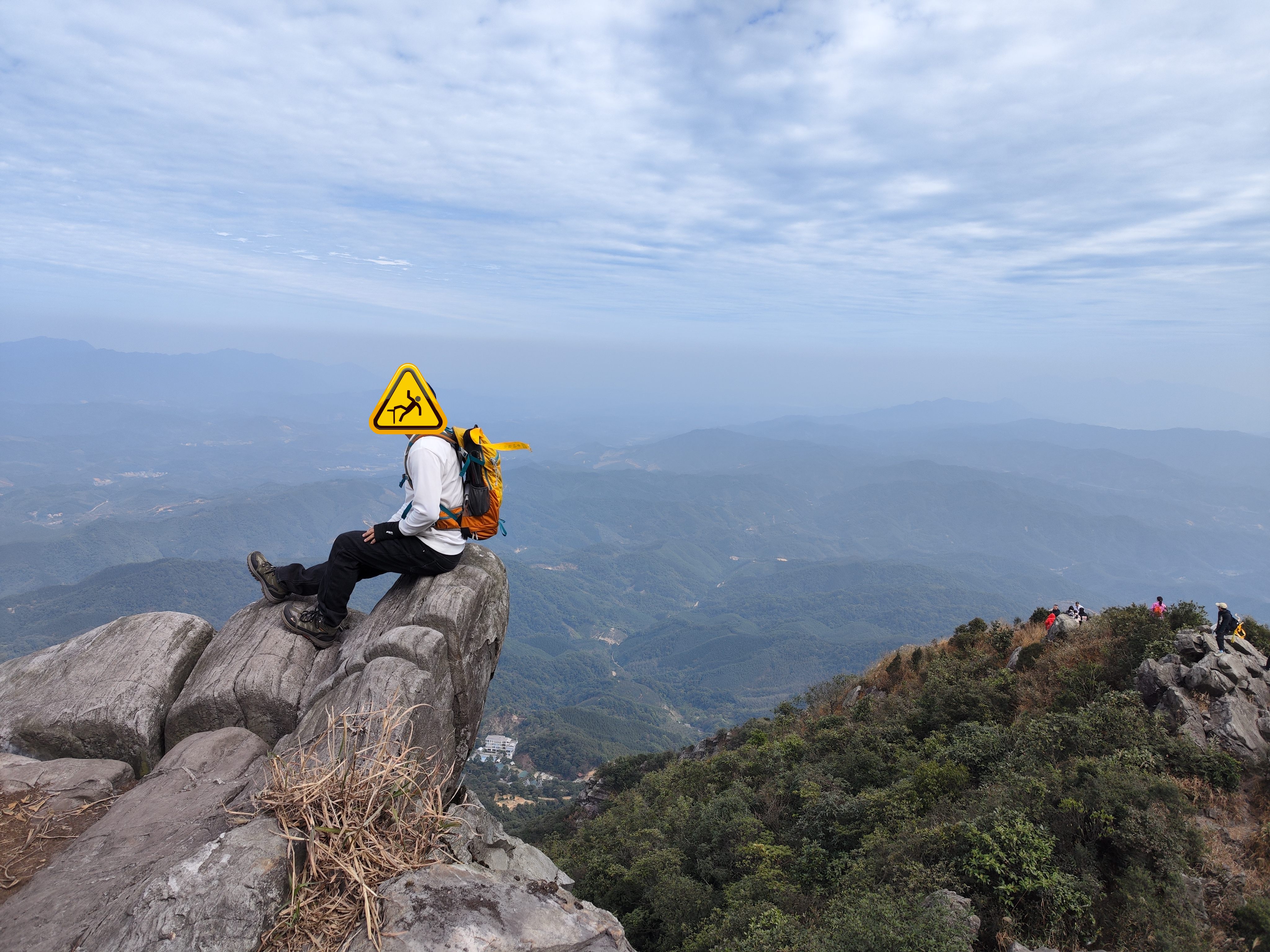大罗山被称作清城第一峰,听说站在清远城区就能眺望到它的雄姿