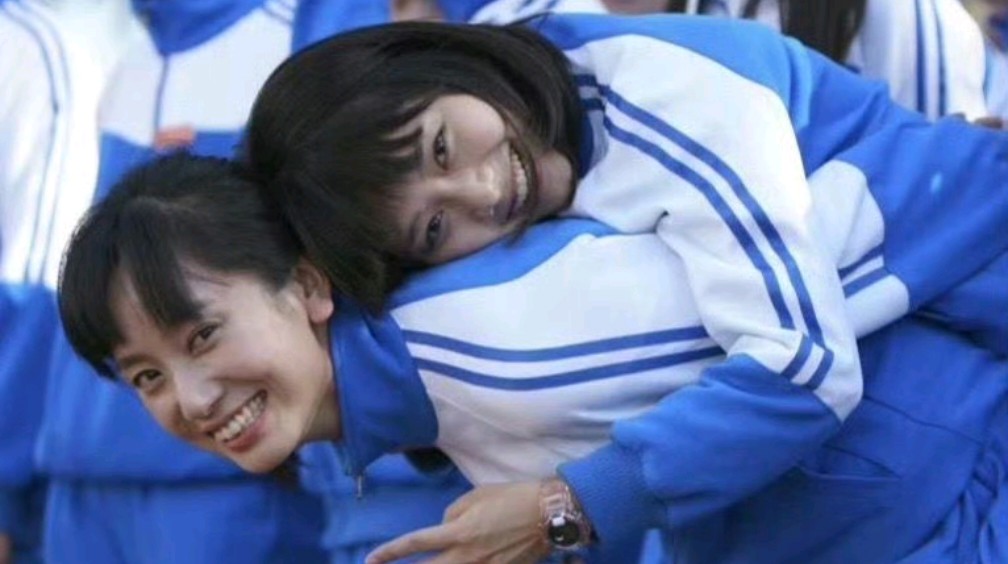 谭松韵和董晴这是什么神仙友谊啊,看完这条热搜真的眼眶一热!