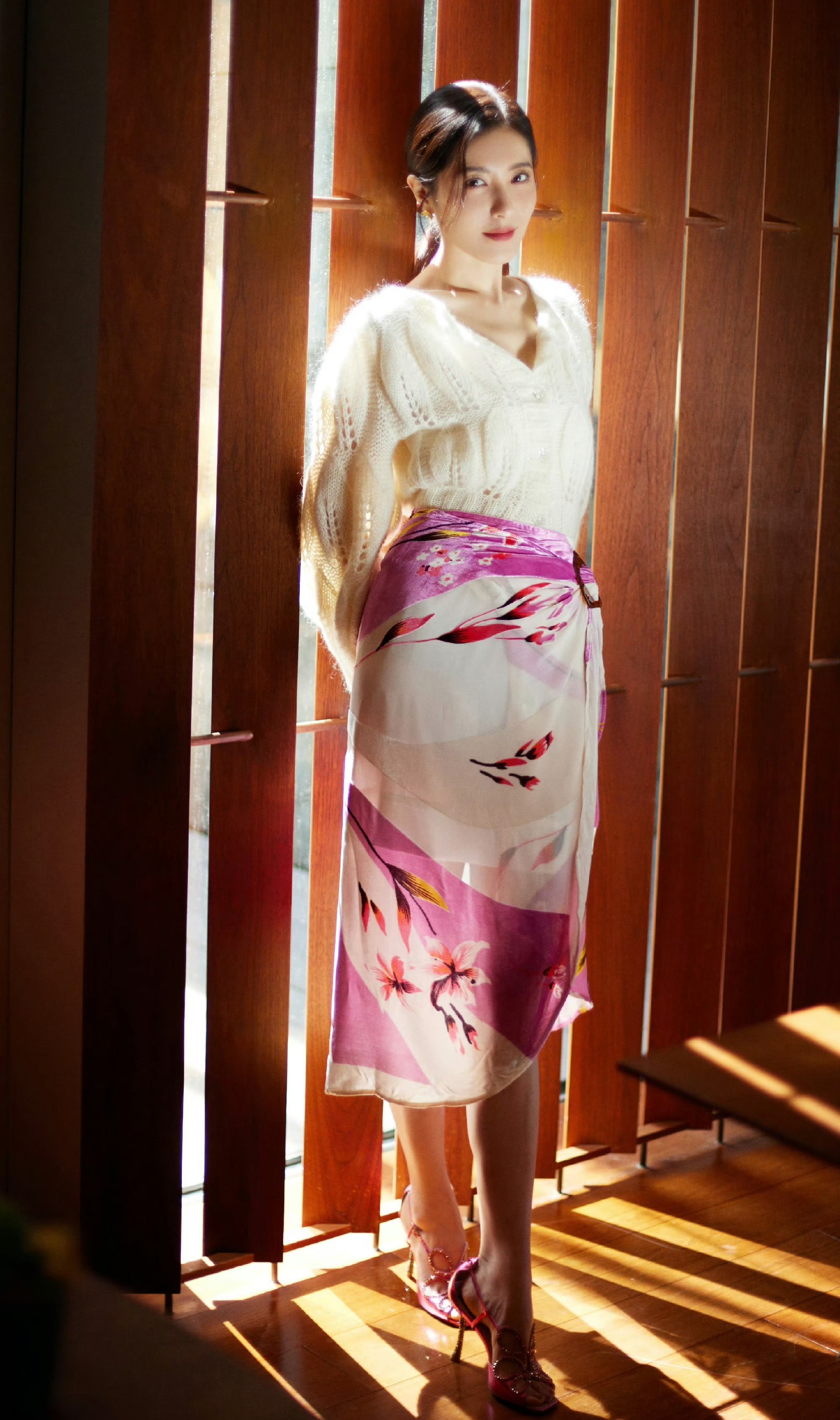 曾黎这身材管理也太好了吧!