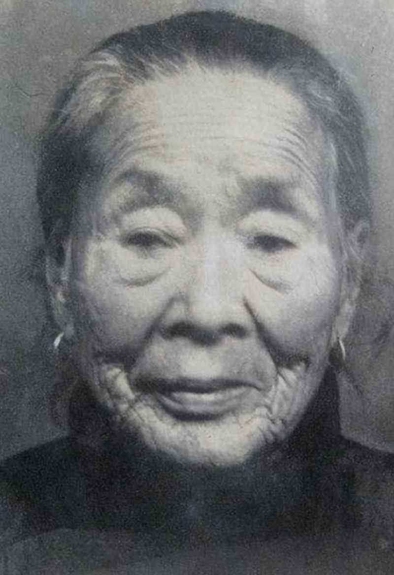 这段关于张春莲的故事,展现了一个从苦难中崛起,经历巨大转变